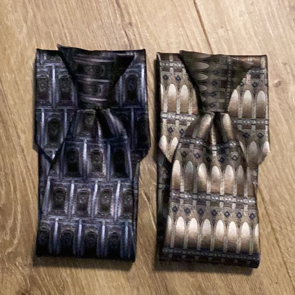 Two Clip Ties